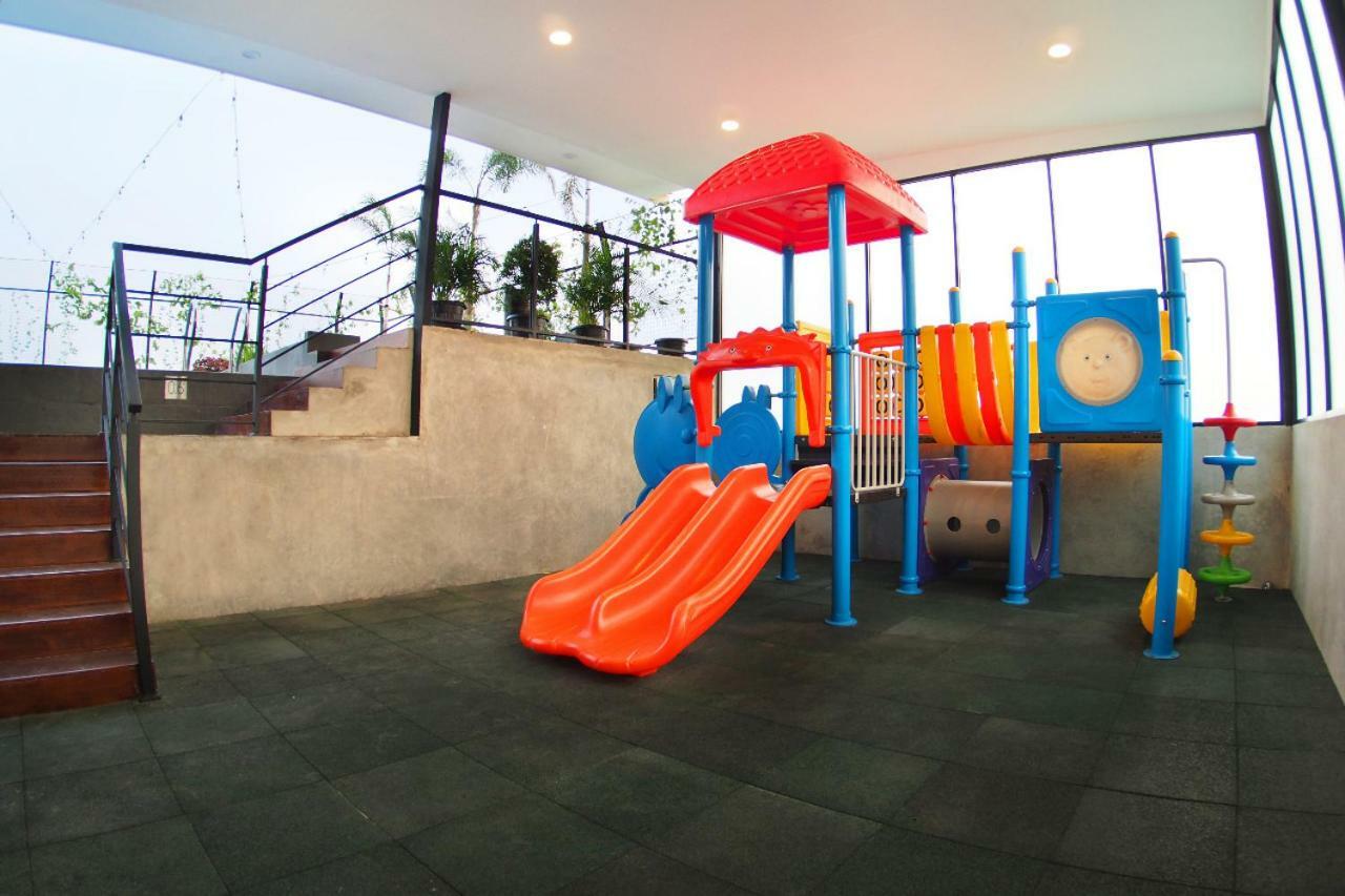 Hotel Aviary Bintaro Serpong Exterior foto