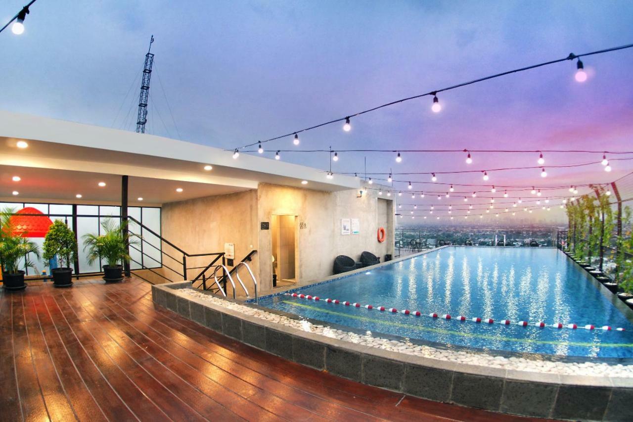 Hotel Aviary Bintaro Serpong Exterior foto